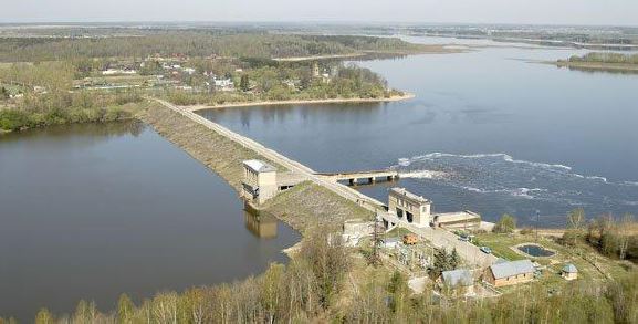 Рыбоуловитель из сборно-монолитного железобетона